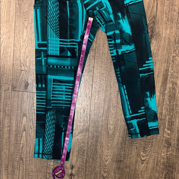 Lucy Leggings — Size Medium — EUC - Picture 6 of 8